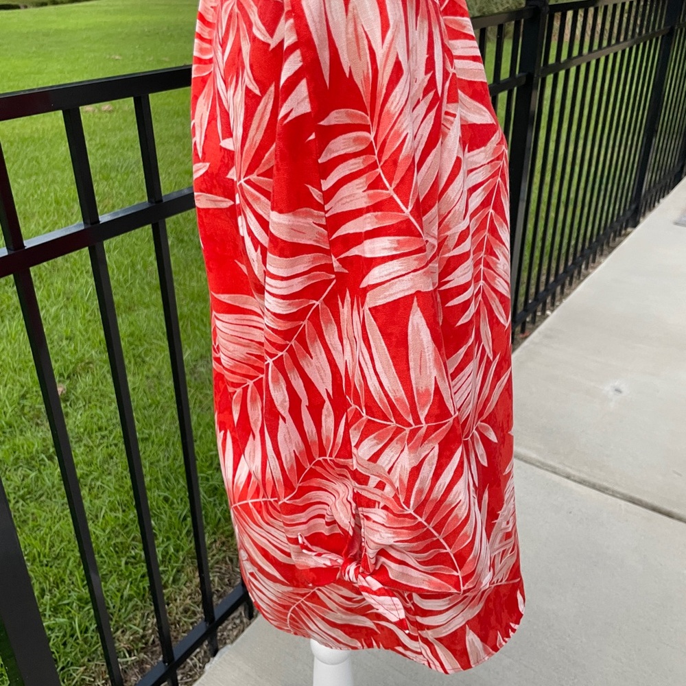 Jones New York Orange  and White Leaf Print Blouse - Picture 6 of 10
